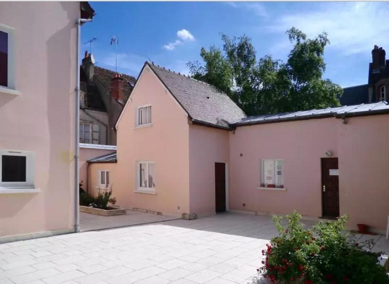Coeur De Ville, Calme, Spacieux,Parking Et Wifi ! Chartres Exterior foto