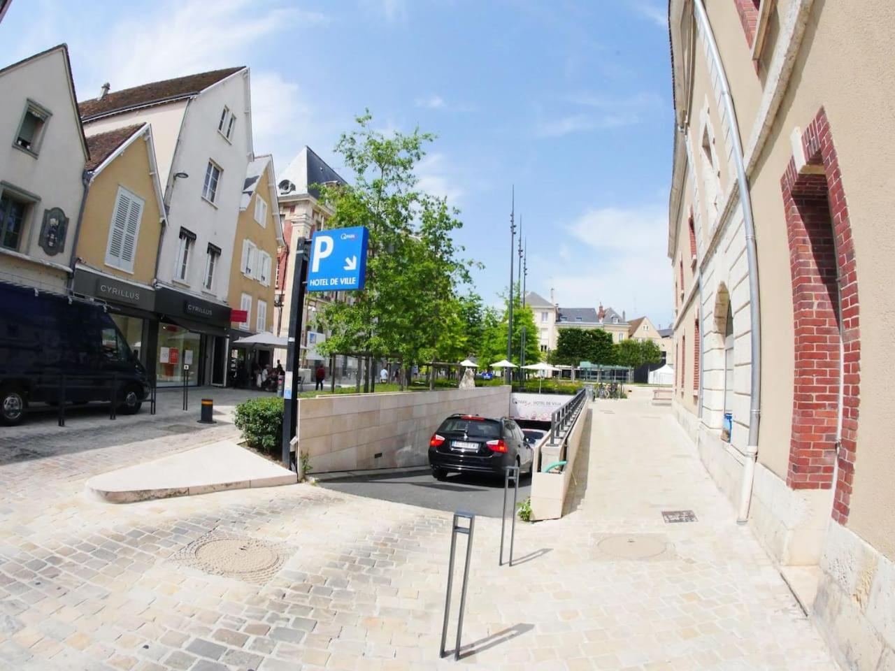Coeur De Ville, Calme, Spacieux,Parking Et Wifi ! Chartres Exterior foto